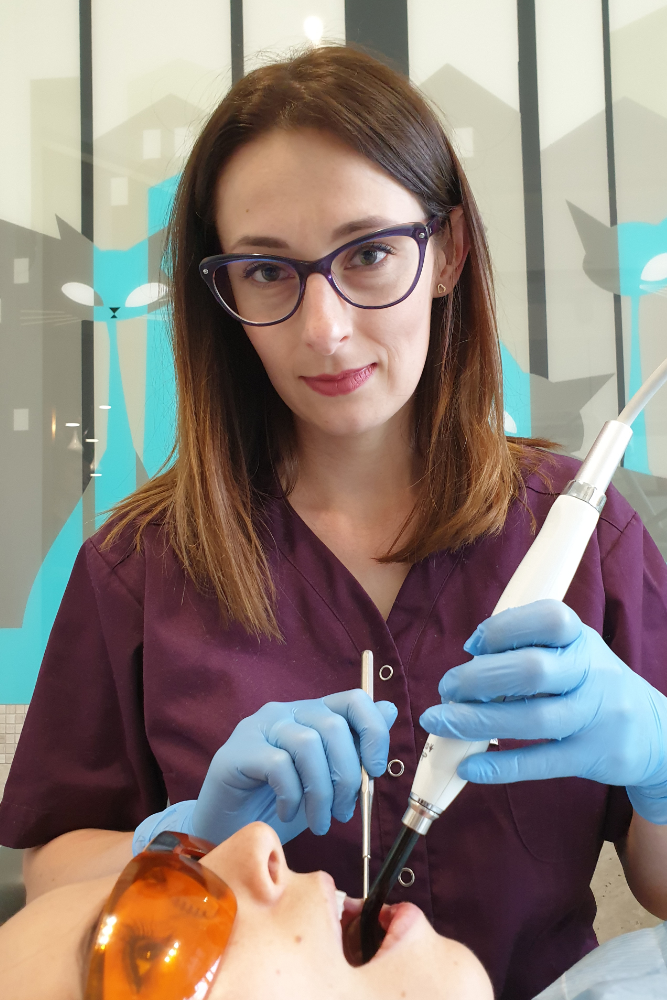 Lekarz dentysta Grzegorz Krępa